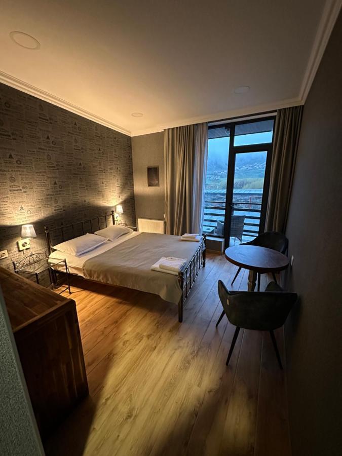 Old District Hotel Kazbegi Luaran gambar